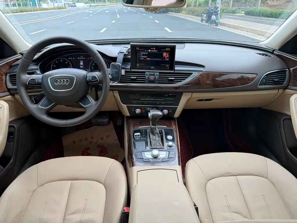 Audi A6L 2012 30 FSI Comfort