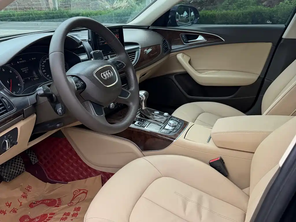 Audi A6L 2012 30 FSI Comfort