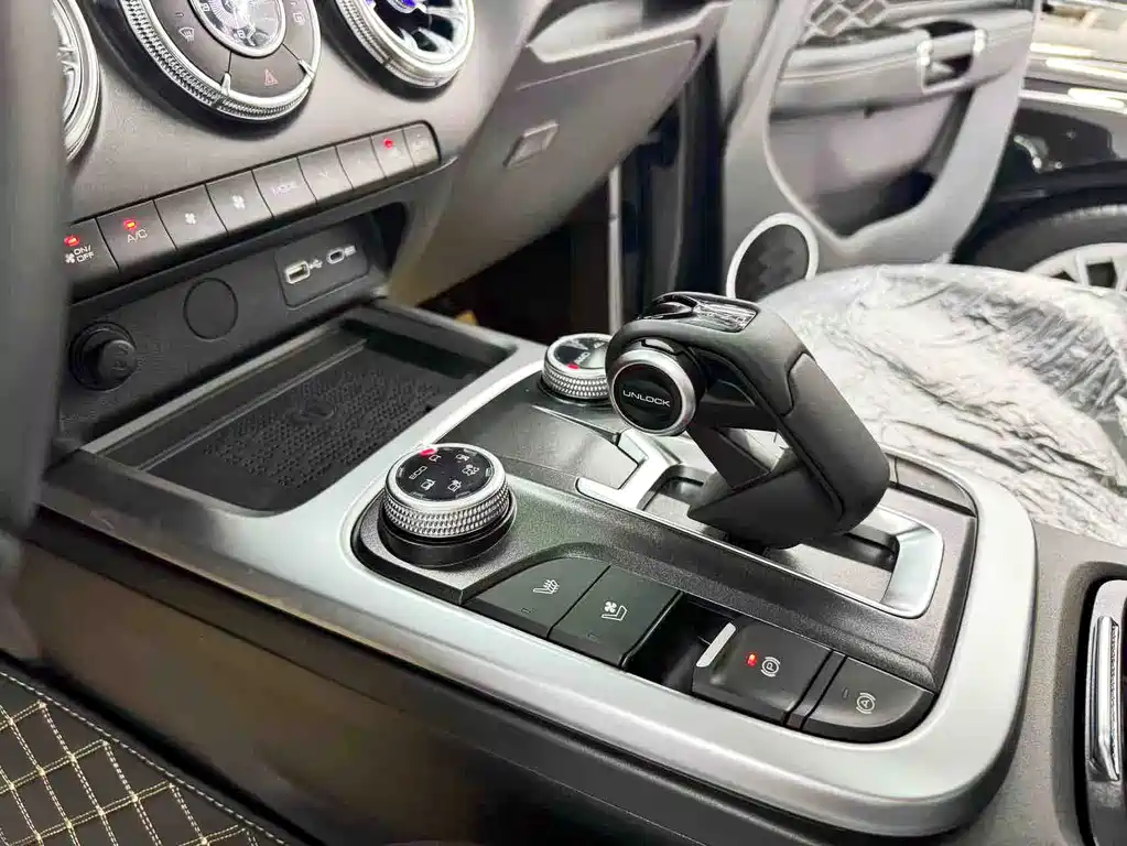 Tank 300 2024 2.0T Explorer