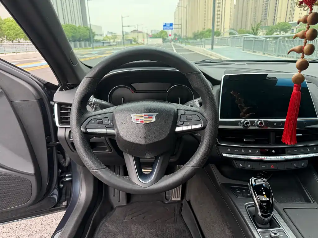 Cadillac CT5 2021 28T Leading Sport