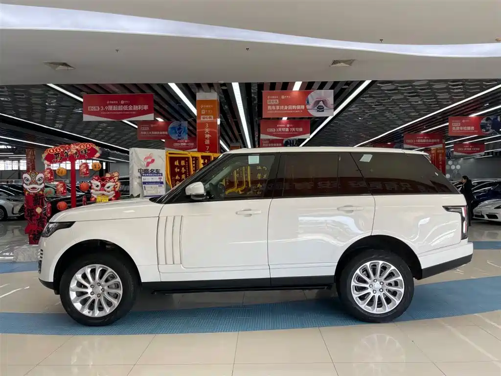 Range Rover 2018 3.0 SC V6 Vogue Heritage Edition