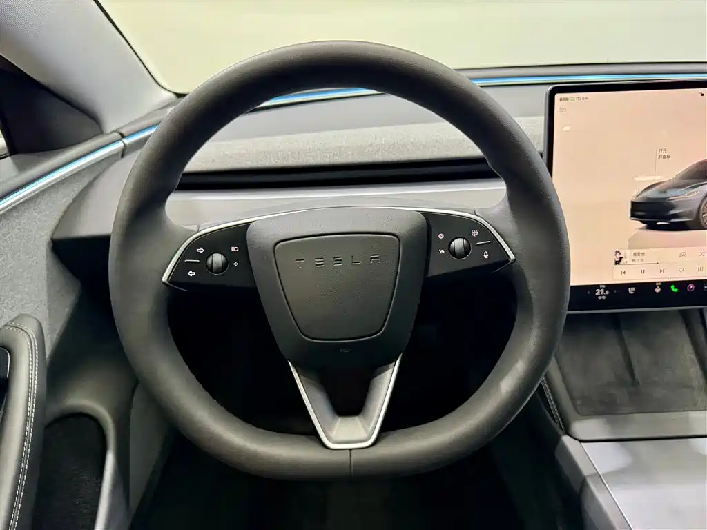 Tesla Model 3 2023 RWD