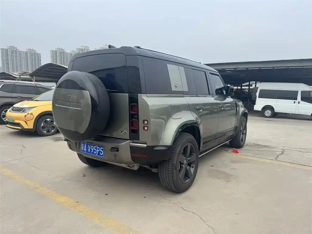 Land Rover Defender 2024 110 3.0T P400 X-DYNAMIC HSE
