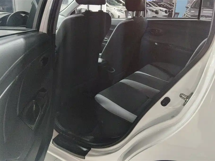 Yaris L Zhixuan 2020 1.5L CVT Leading Edition