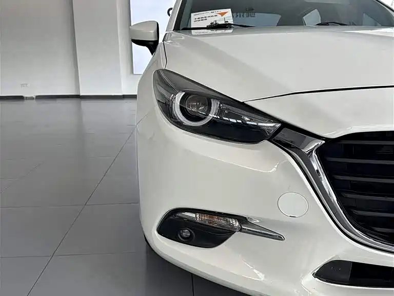 Mazda 3 Axela