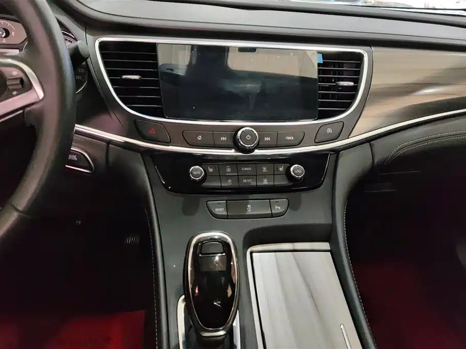 Buick LaCrosse 2022 652T Luxury