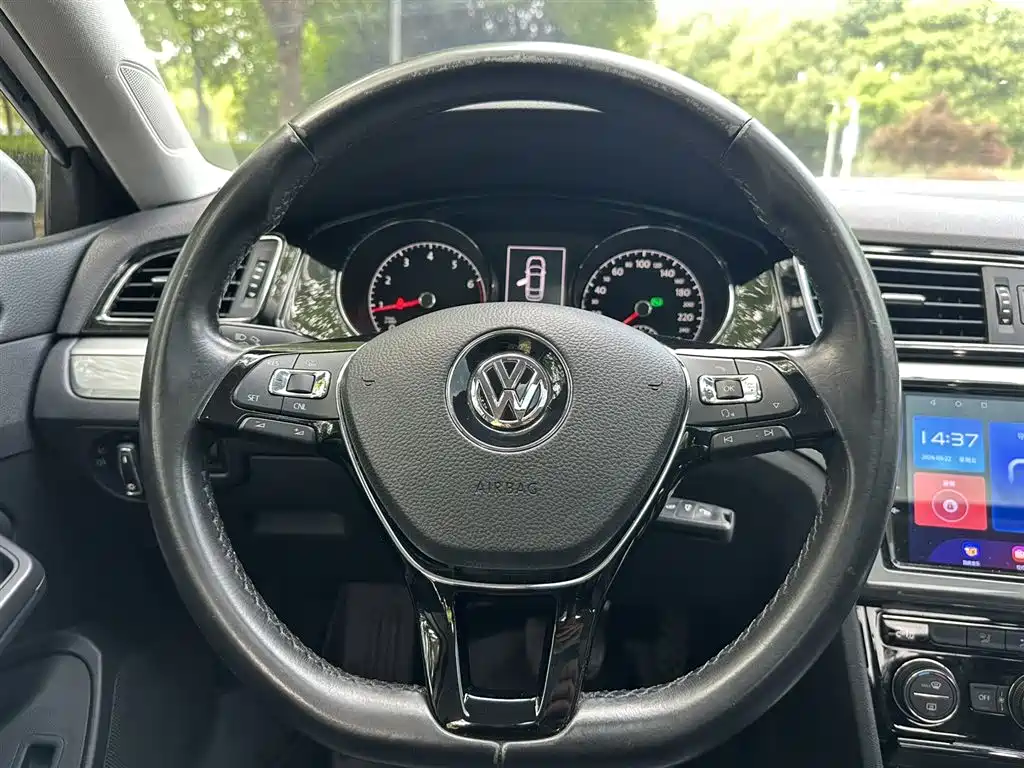 Volkswagen Lamando 2015 280TSI DSG Comfort Edition