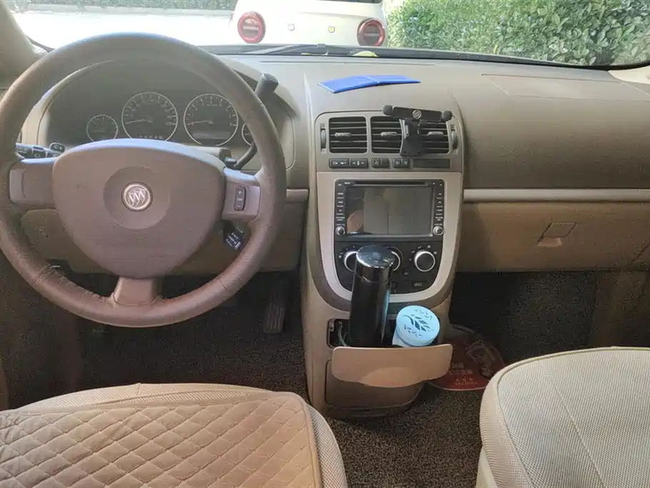 Buick GL8 2014 2.4L Comfort Edition