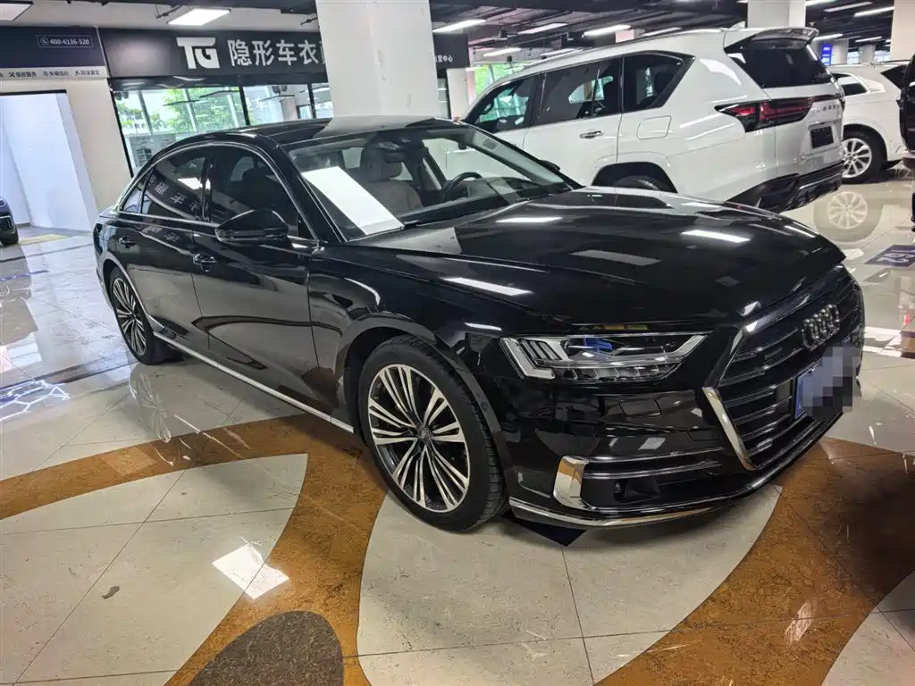 Audi A8L 55 TFSI quattro