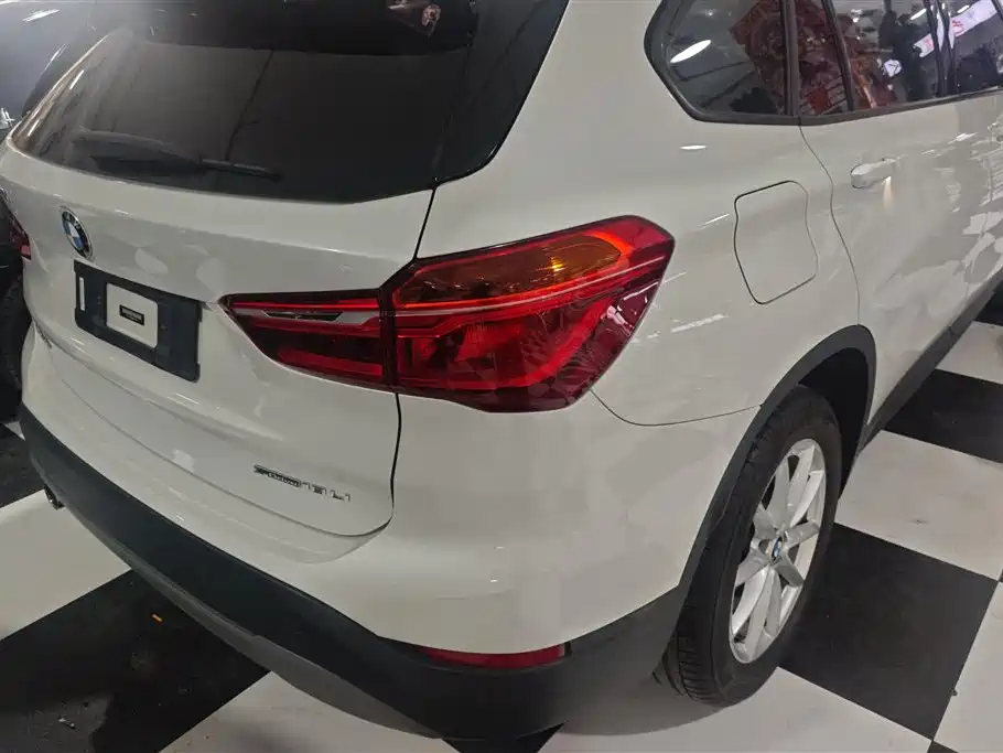 BMW X1 2019 sDrive18Li Fashion Edition