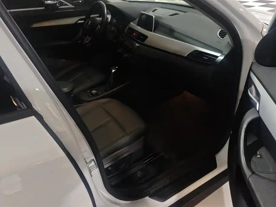 BMW X1 2019 sDrive18Li Fashion Edition