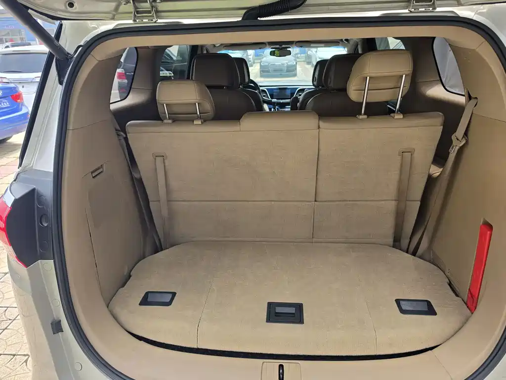 Buick GL8 2017 ES 28T Luxury Edition China V