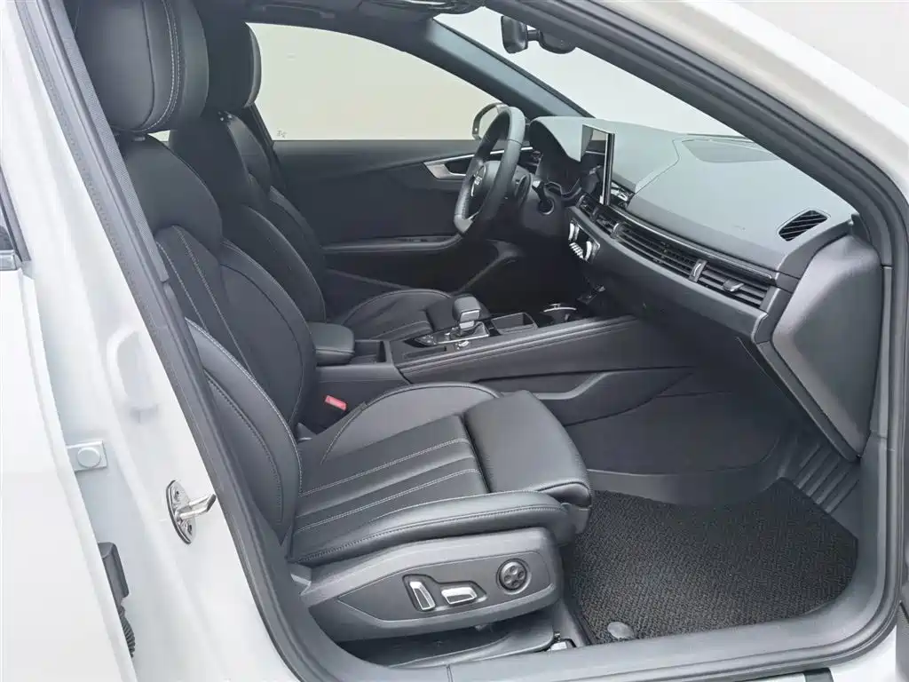 Audi A4L 2024 40 TFSI Luxury Dynamic Edition - фото 22