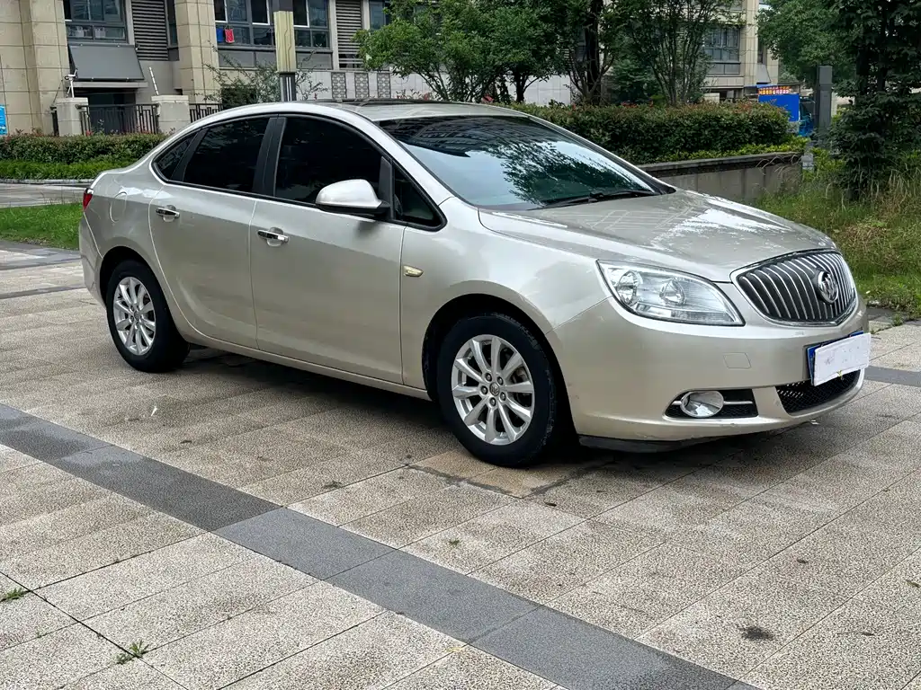 Buick Excelle GT 2013 1.6L Manual Entry Edition