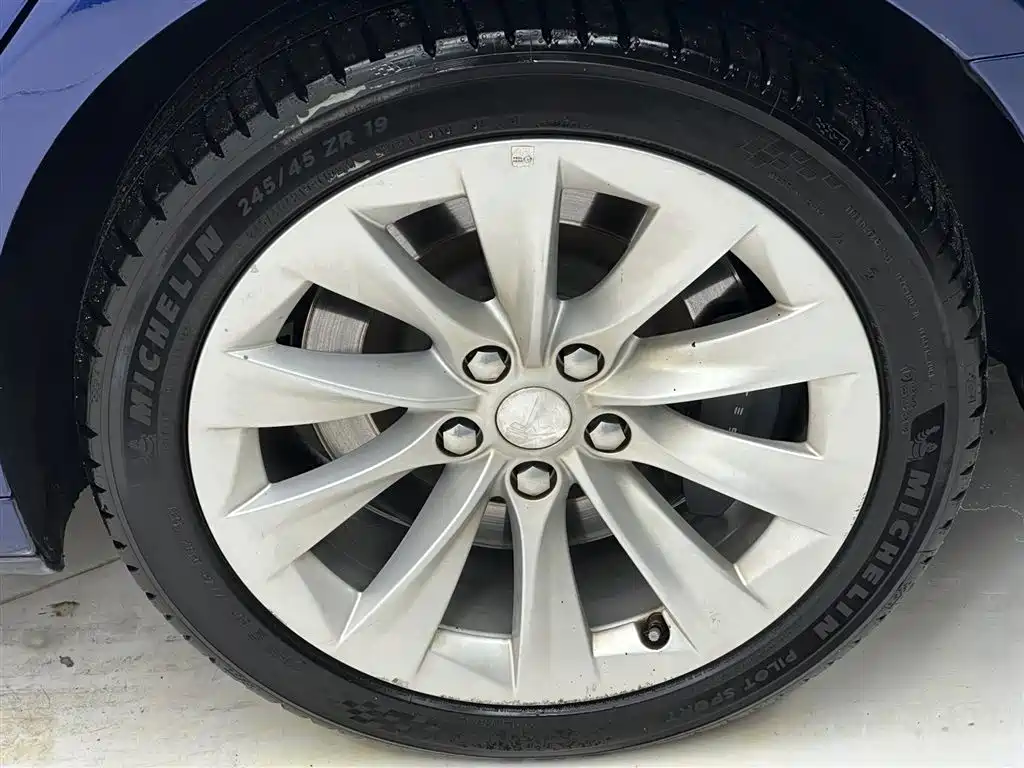 Tesla Model S 2017 75D Standard Range Edition