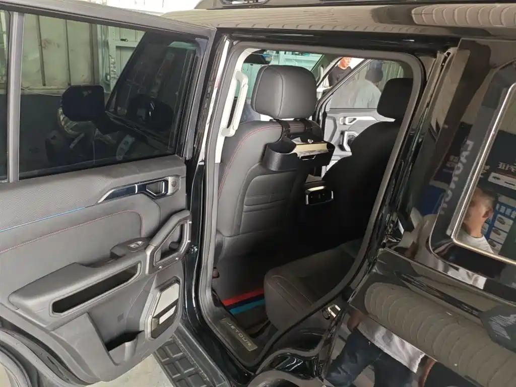 Jetour Traveller 2023 2.0T AWD Cross PRO