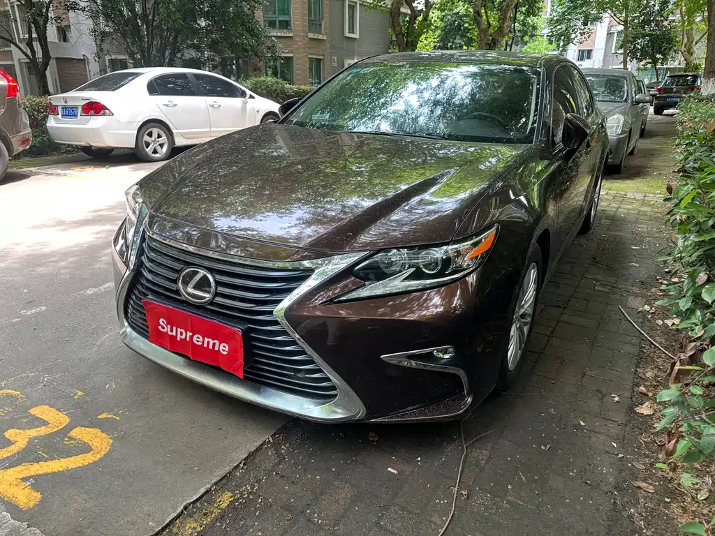 Lexus ES 2015 200 Elite Edition