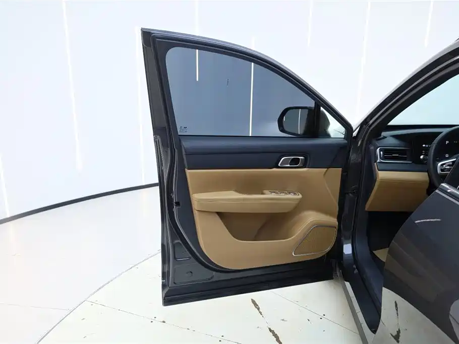 Li Auto ONE 2021 Extended-Range 6-Seater Edition