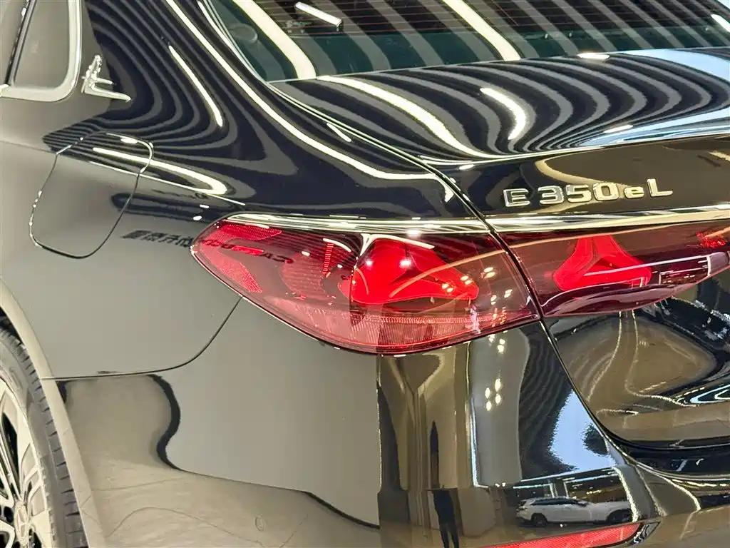 2024 Mercedes-Benz E 350 e L Plug-in Hybrid Sedan