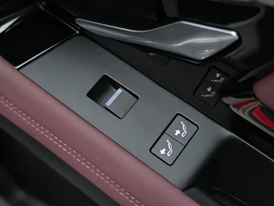 2024 Range Rover Evoque L SE