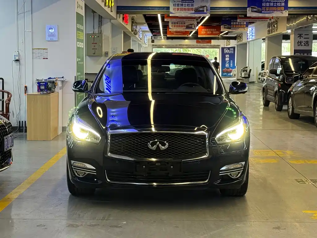 Infiniti Q70L 2019 2.0T Yue Xiang Edition