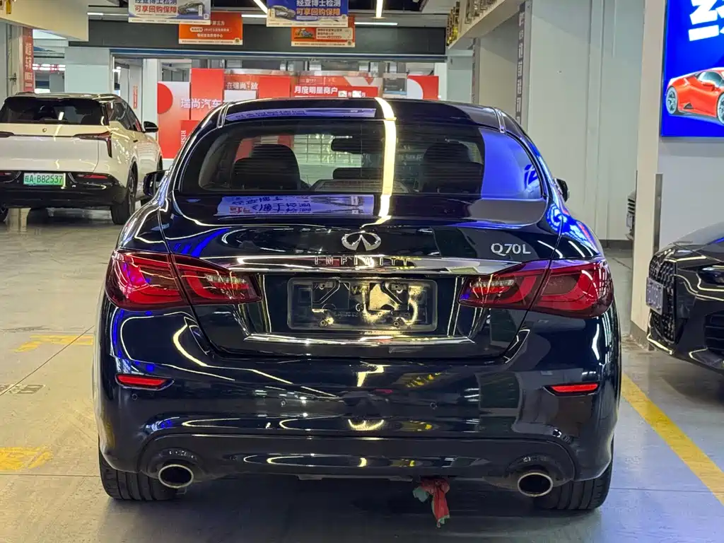 Infiniti Q70L 2019 2.0T Yue Xiang Edition