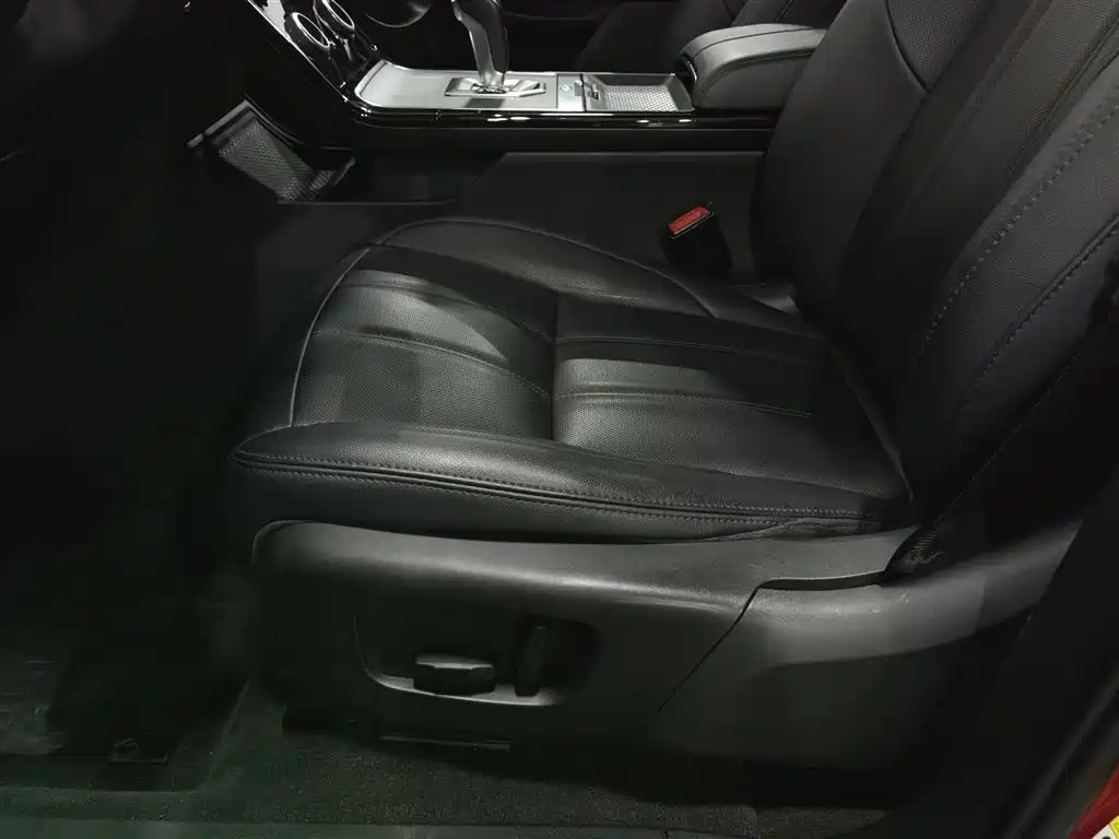2020 Range Rover Evoque 249PS Youth Edition
