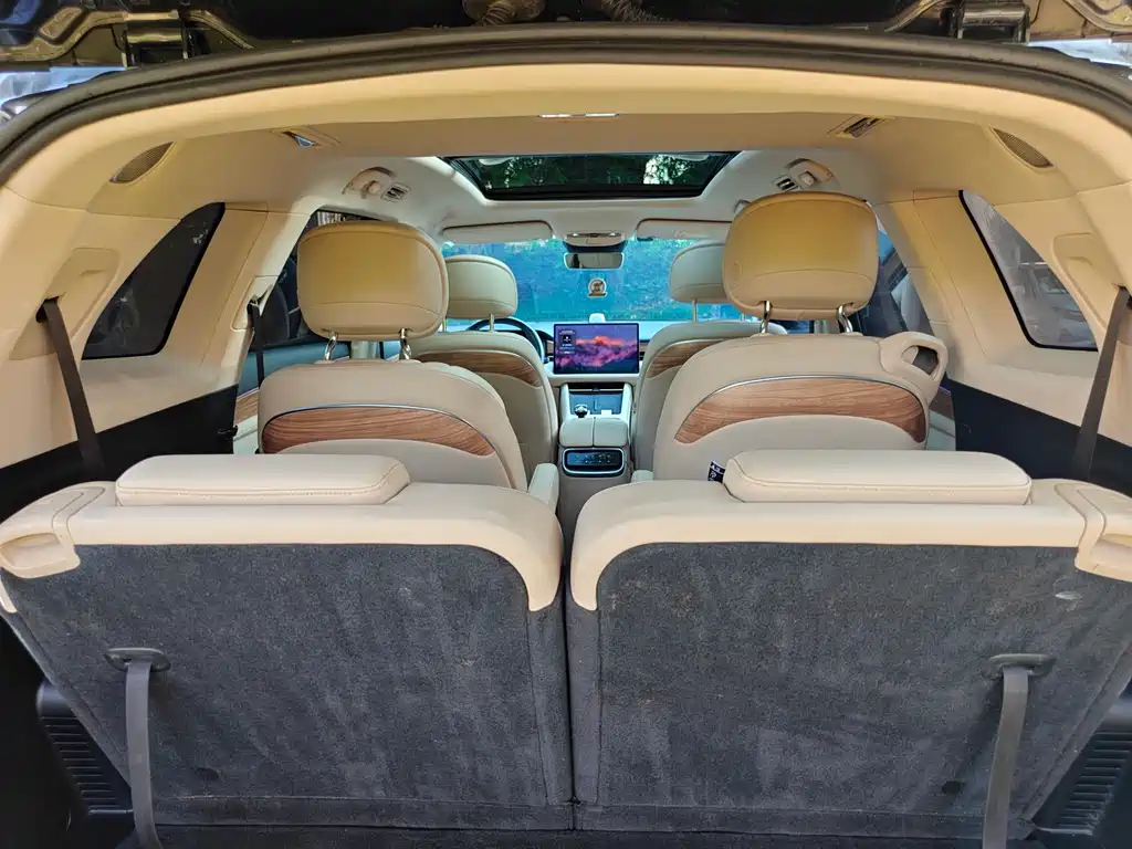 AITO M7 2022 1.5T AWD Luxury Edition