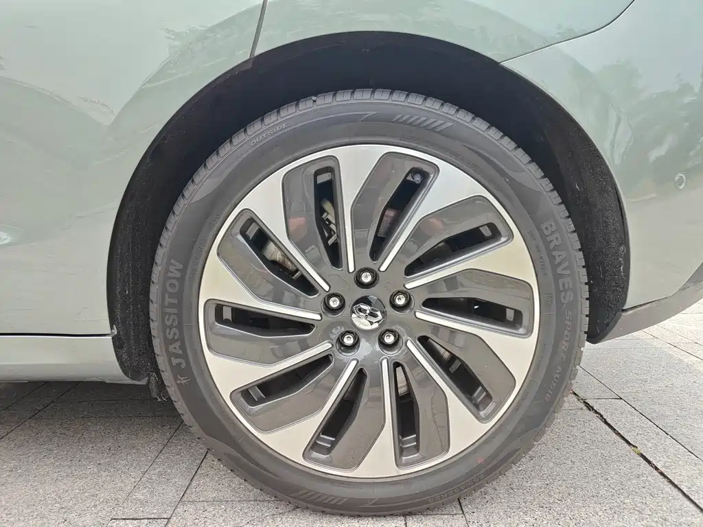 AITO M5 2023 EREV RWD Intelligent Driving Edition