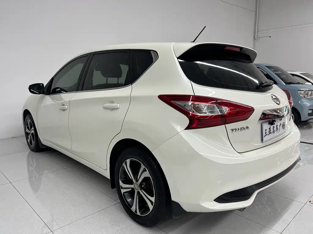 Nissan Tiida 2020 1.6L CVT Smart Drive Edition