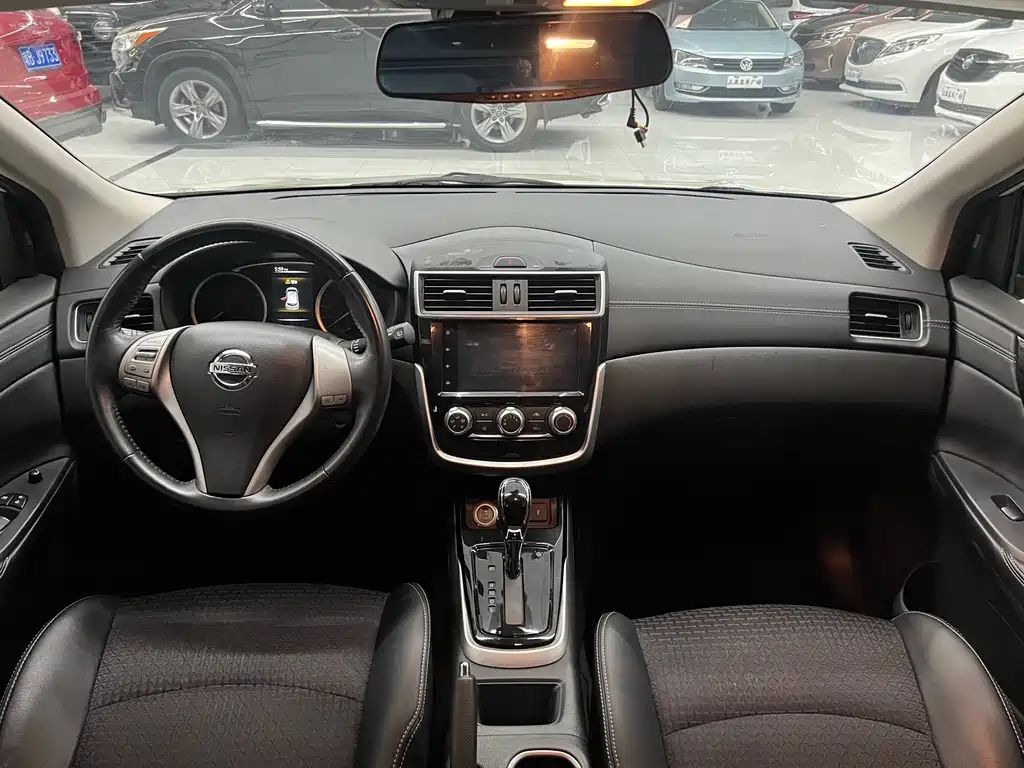 Nissan Tiida 2020 1.6L CVT Smart Drive Edition