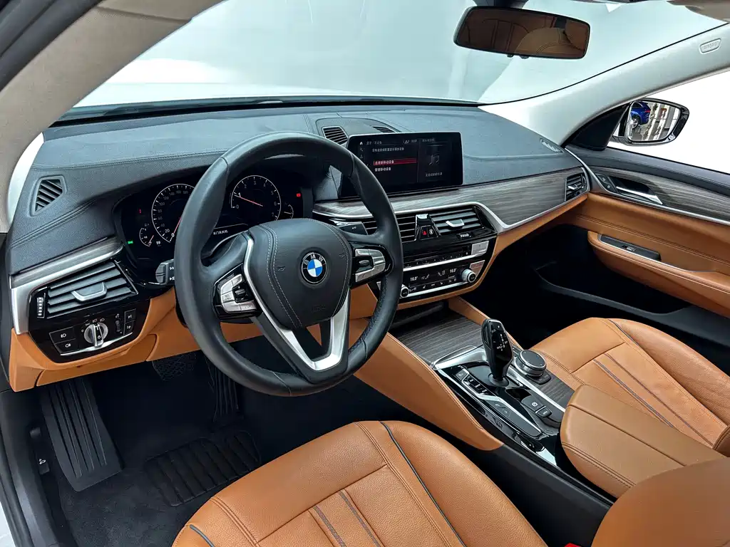BMW 6 Series GT 2019 630i Luxury Design Package