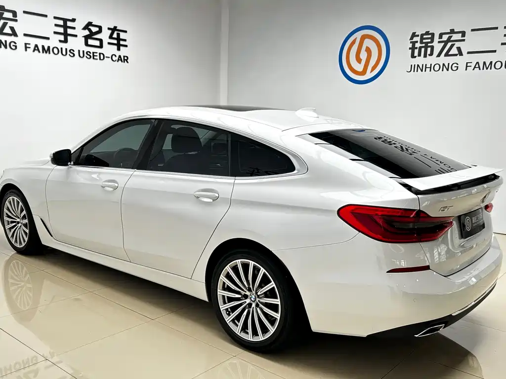 BMW 6 Series GT 2019 630i Luxury Design Package