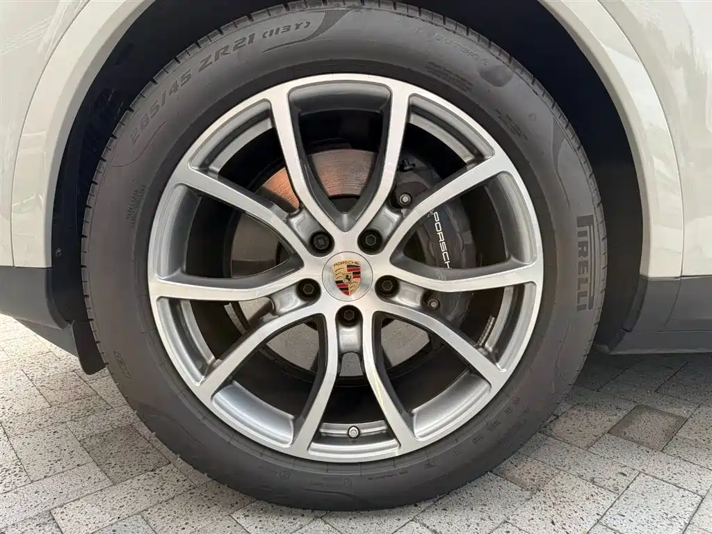 Porsche Cayenne 2025 3.0T Dream Edition