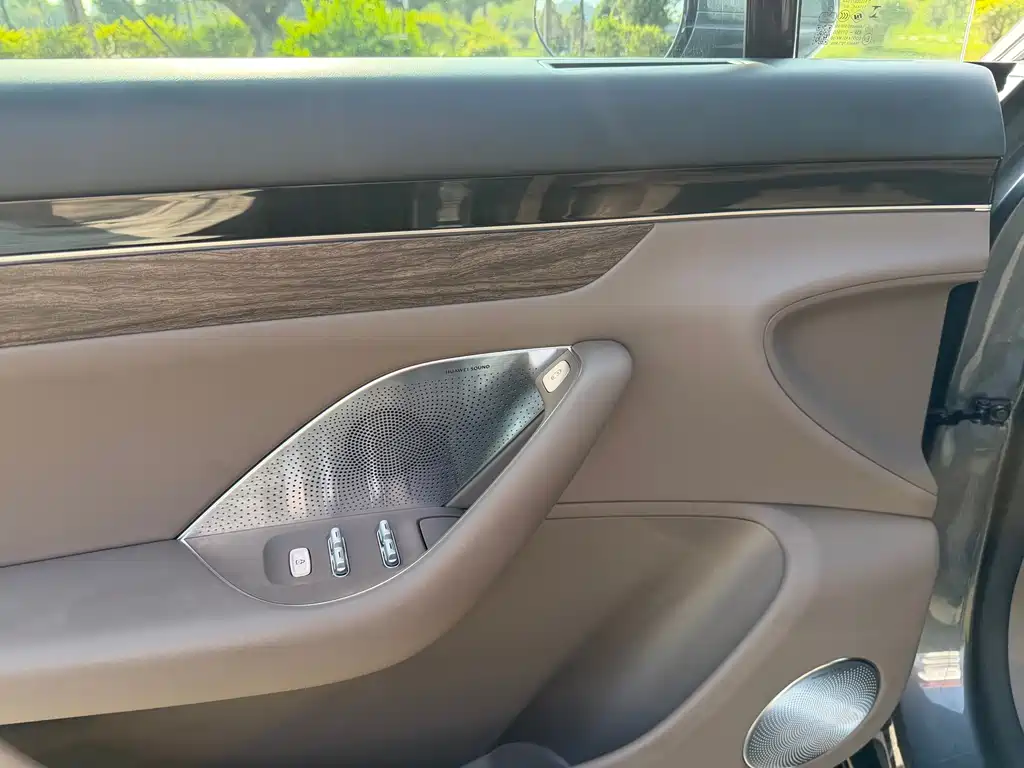 Luxeed R7 2025 EREV 251km Max