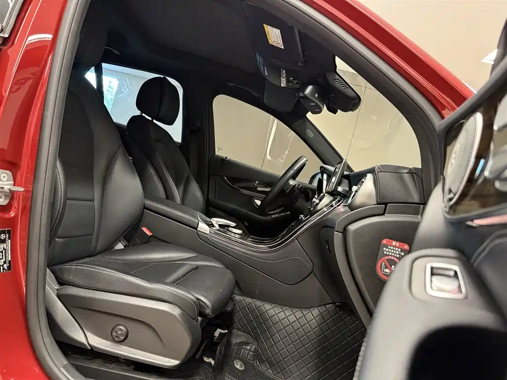 Mercedes-Benz GLC 2018 GLC 260 4MATIC Luxury