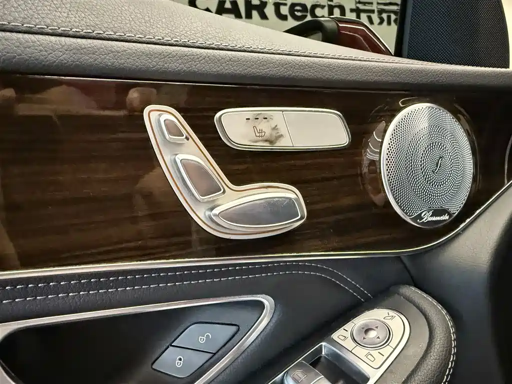 Mercedes-Benz GLC 2018 GLC 260 4MATIC Luxury
