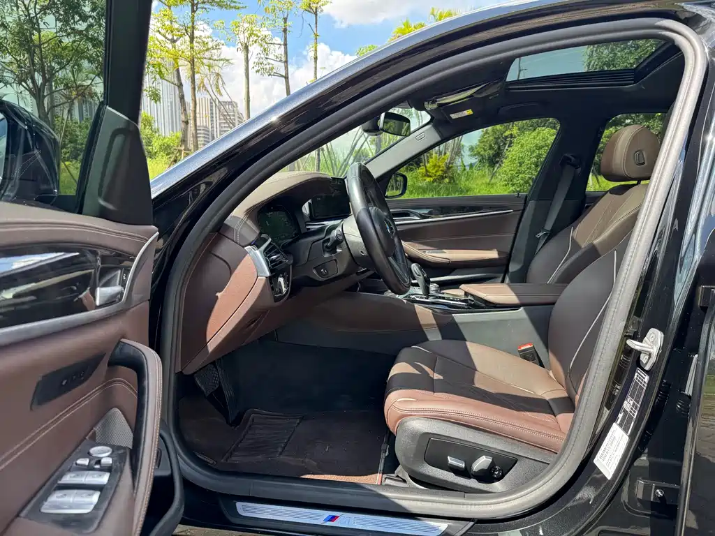 BMW 5 Series 2022 Facelift 525Li M Sport Package - фото 4