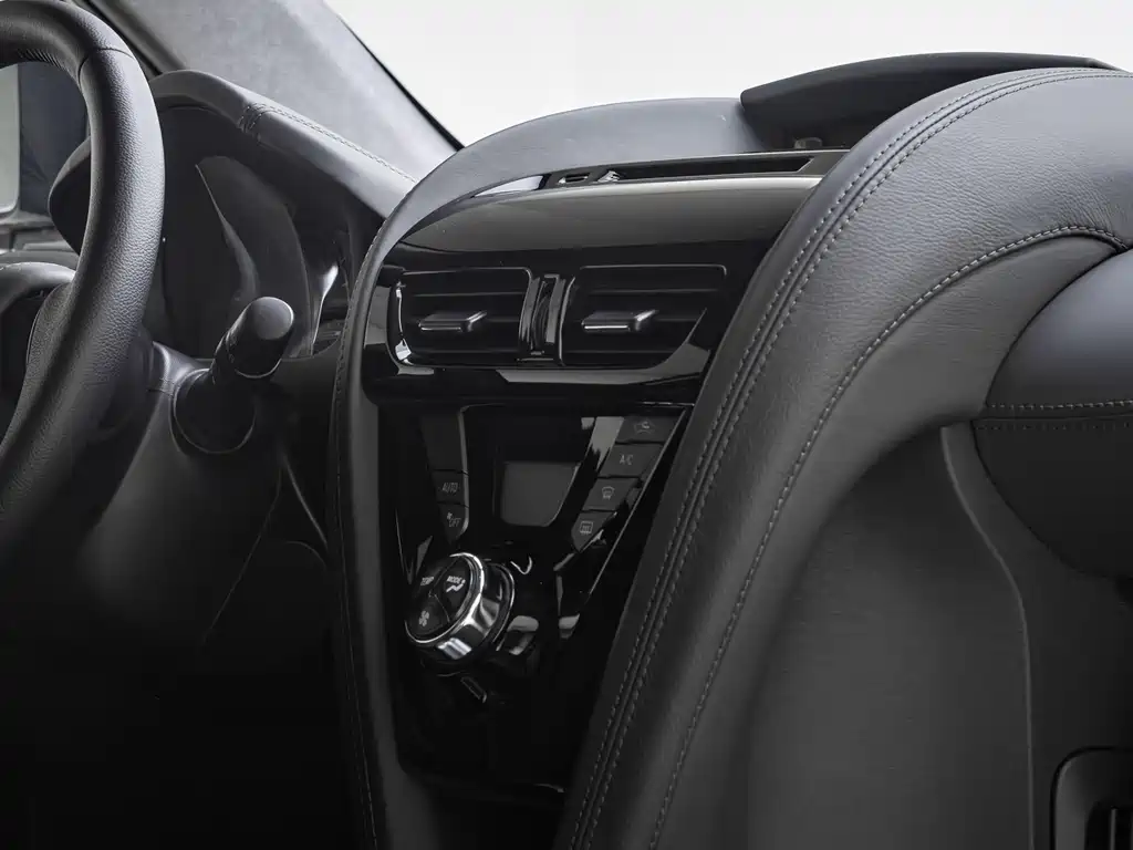 Aston Martin Cygnet 2013 1.3L Automatic