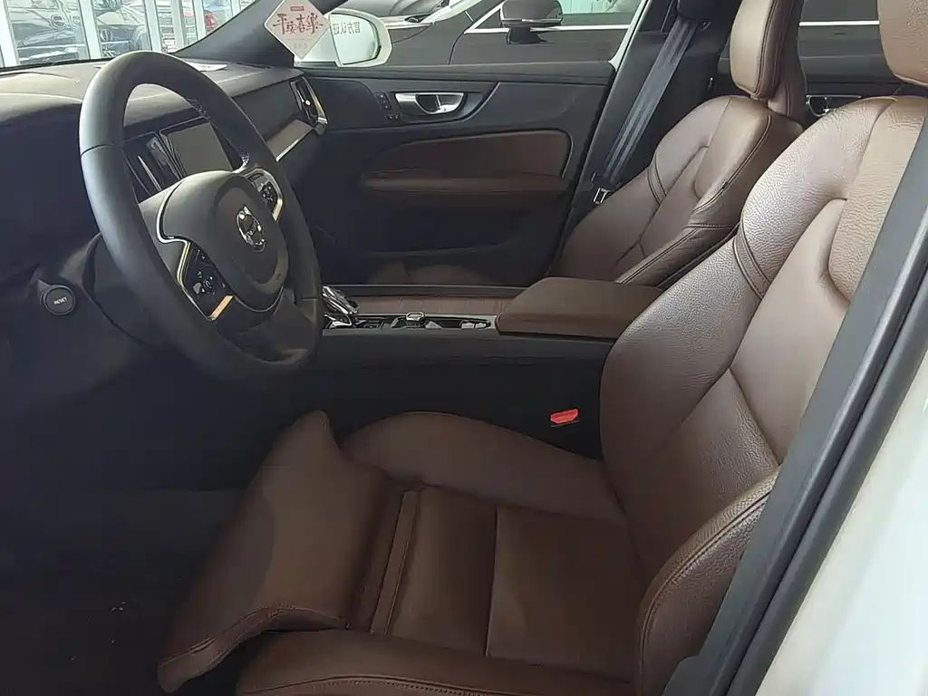 Volvo S60 2024 B4 Inscription