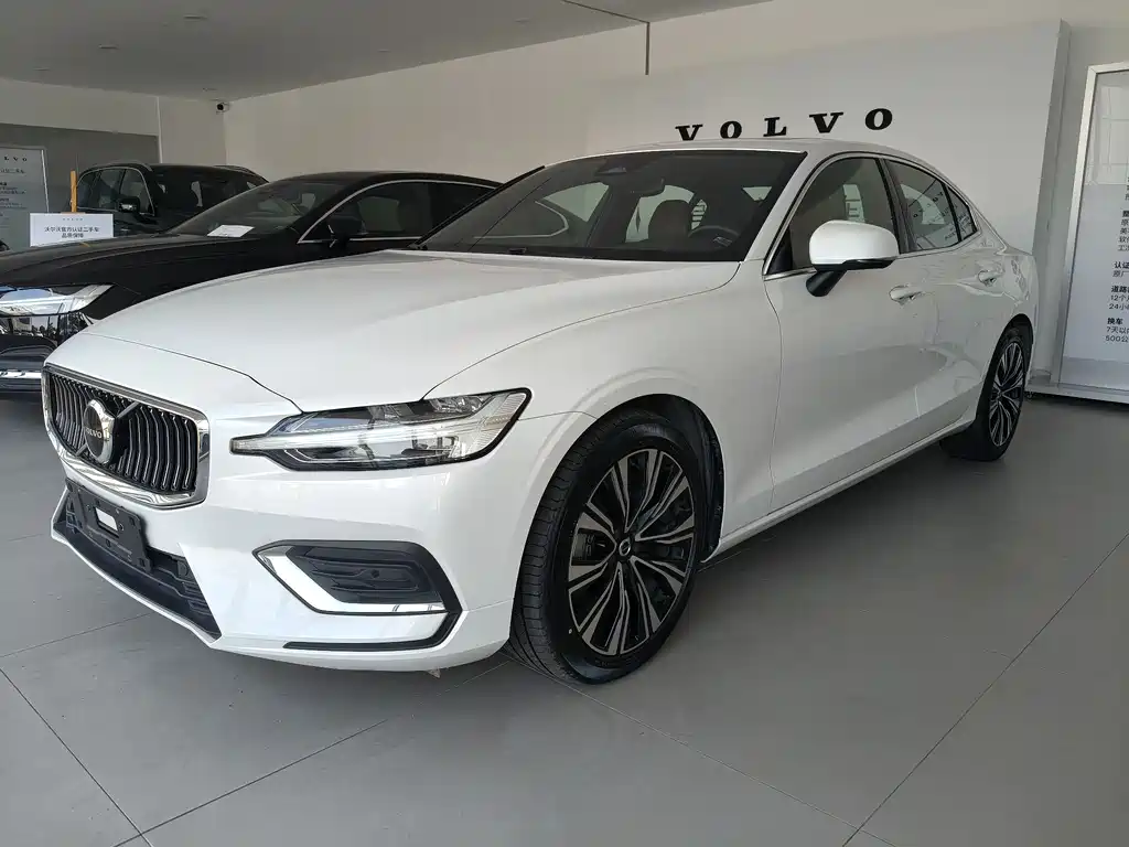Volvo S60 2024 B4 Inscription