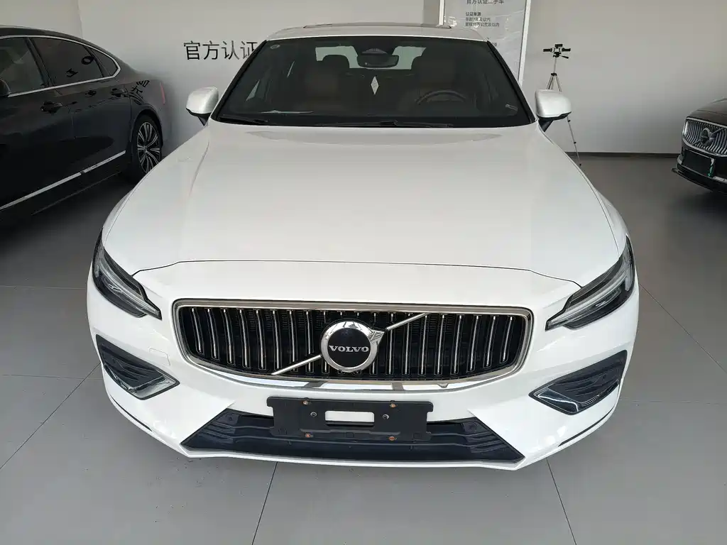 Volvo S60 2024 B4 Inscription