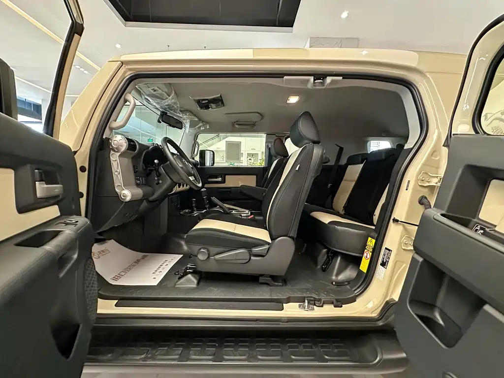 FJ Cruiser 2023 4.0L Automatic