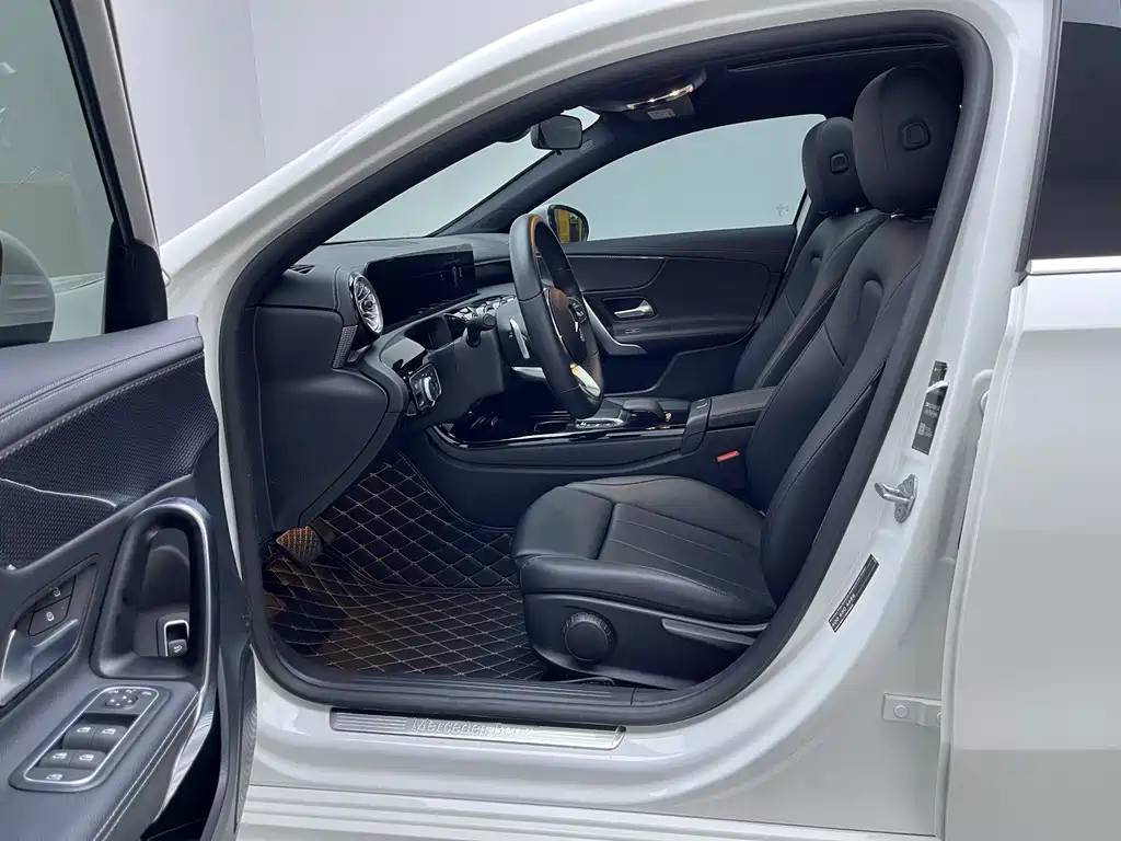 Mercedes-Benz A-Class 2022 A 200 L Sport Sedan Dynamic