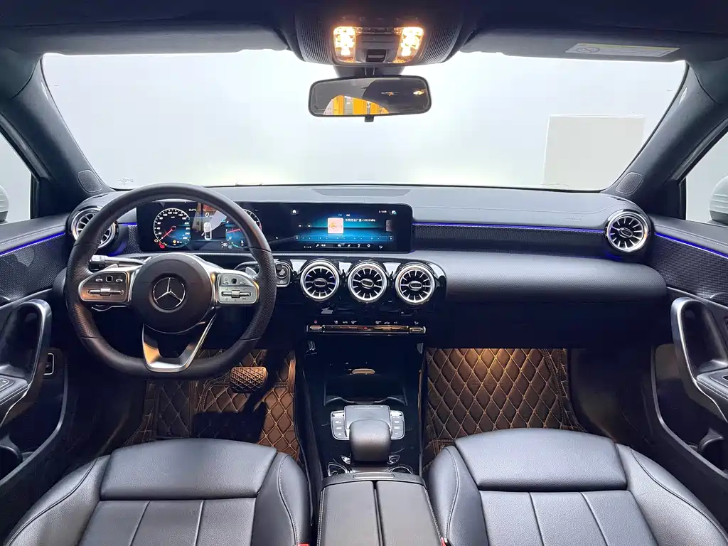Mercedes-Benz A-Class 2022 A 200 L Sport Sedan Dynamic