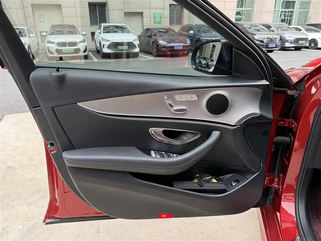 Mercedes-Benz E-Class 2017 E 200 Sport 4MATIC