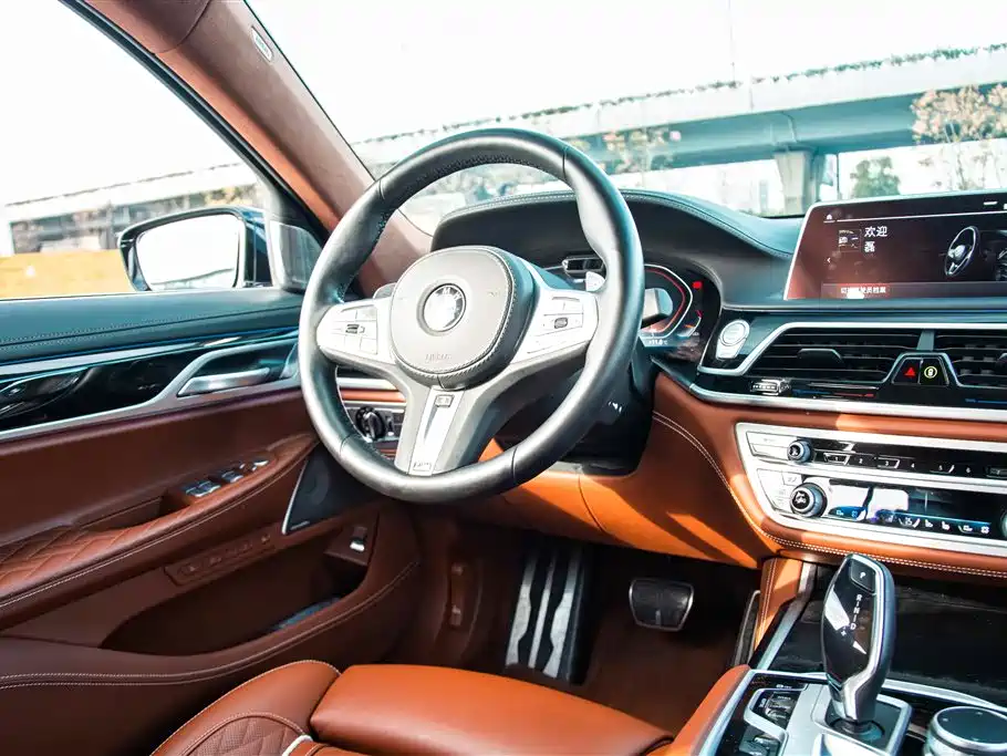 BMW 7 Series 2019 740Li xDrive Executive M Sport Package