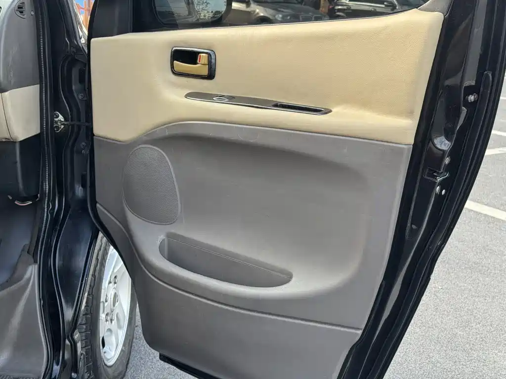 Jinbei Granse 2007 2.7L First Class Luxury 9-Seater 3RZ