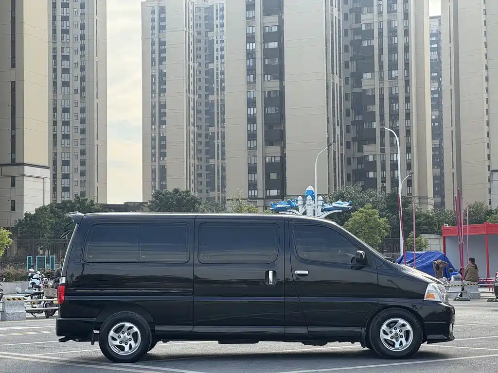 Jinbei Granse 2007 2.7L First Class Luxury 9-Seater 3RZ