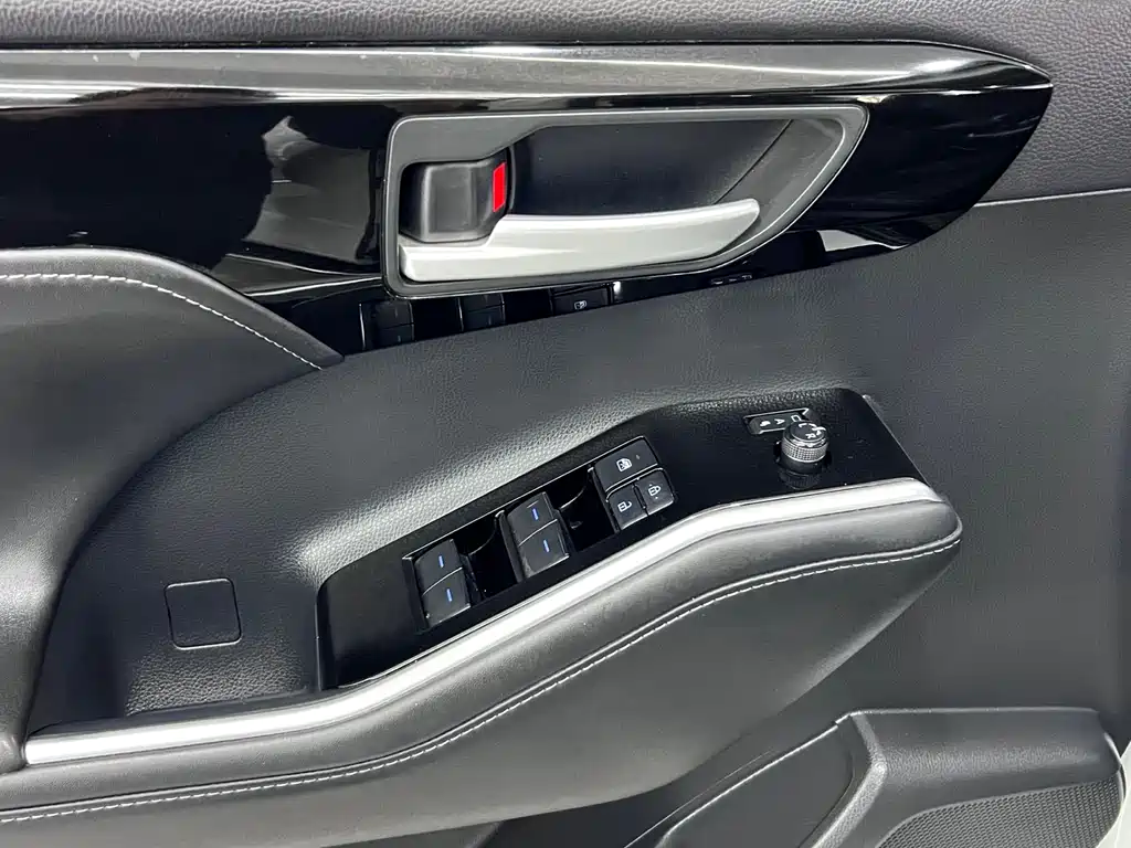 Highlander 2022 Hybrid 2.5L AWD Premium Edition 7-Seater